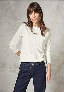 Pull fin avec côtes