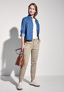 Pantalon style cargo