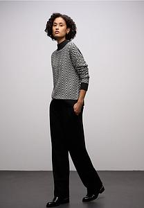 Pull col montant jacquard