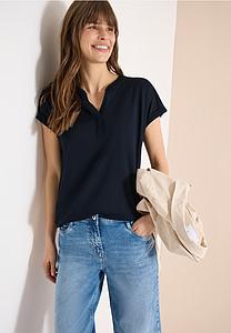 T-shirt col V