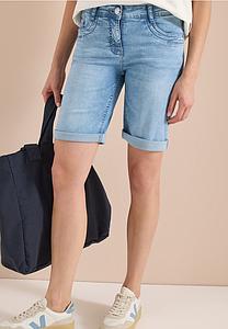 Short jean